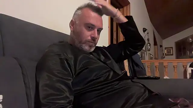 marcovik1 online show from 05/06/26, 08:24