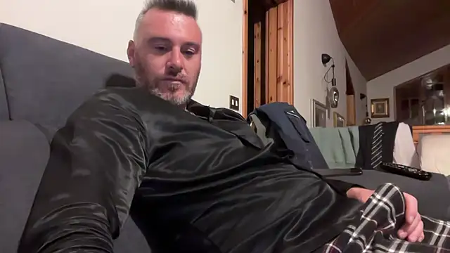 marcovik1 online show from 03/18/26, 10:32