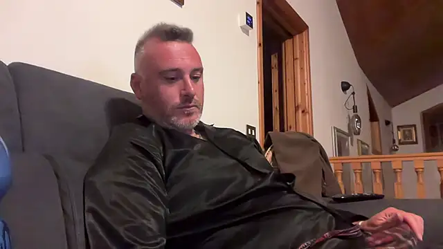 marcovik1 online show from 04/28/26, 07:29