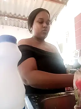 PerlaCurvasgrandes online show from 02/19/26, 06:05