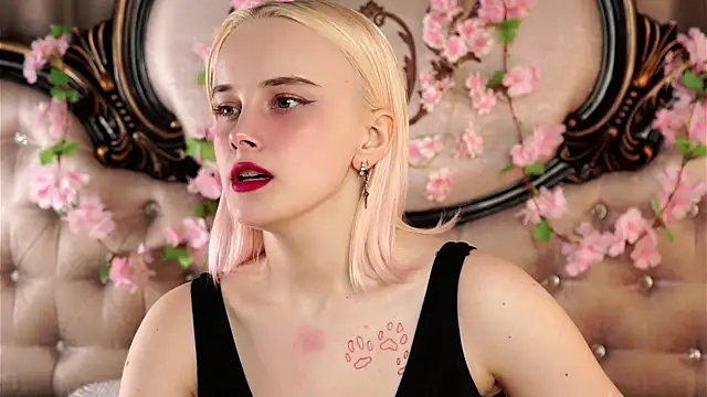 KirstinMcgeady online show from 04/10/26, 11:06