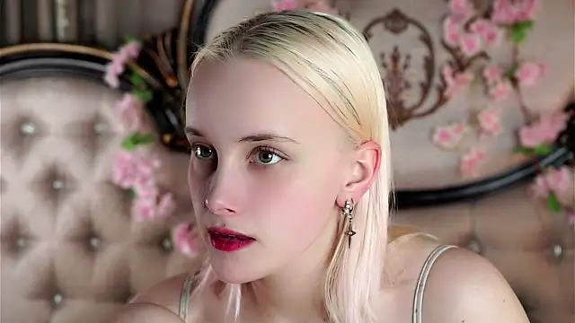 KirstinMcgeady online show from 04/13/26, 11:14