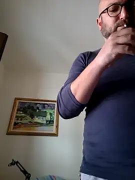 Snapshot of cetriolino chatting on 04/14/26, 05:34 cetriolino online show from 04/14/26, 05:34