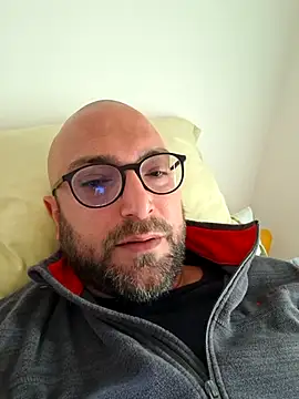 Snapshot of cetriolino chatting on 04/05/26, 06:20 cetriolino online show from 04/05/26, 06:20