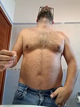 Snapshot of cetriolino chatting on 03/03/26, 09:27 cetriolino online show from 03/03/26, 09:27