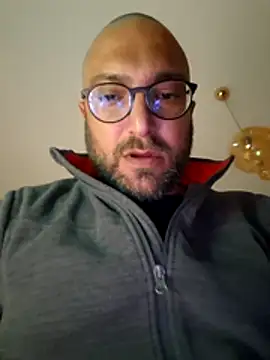 Snapshot of cetriolino chatting on 04/05/26, 07:09 cetriolino online show from 04/05/26, 07:09