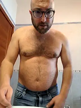 Snapshot of cetriolino chatting on 04/03/26, 08:43 cetriolino online show from 04/03/26, 08:43