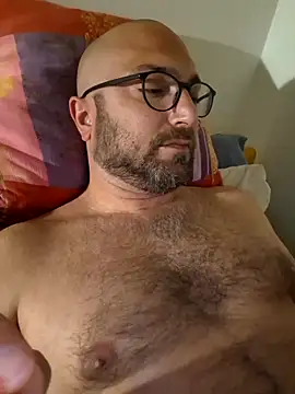 Snapshot of cetriolino chatting on 03/31/26, 06:54 cetriolino online show from 03/31/26, 06:54