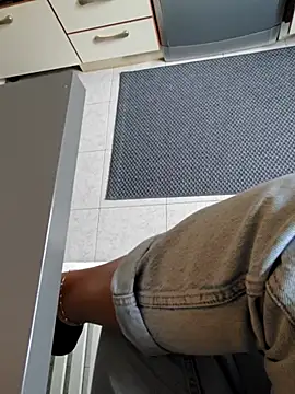 Ginevra01 online show from 04/14/26, 01:27