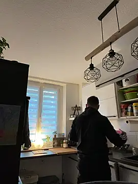 xxxsharkexxx online show from 05/18/26, 06:18