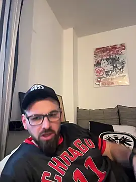 Snapshot of xxxsharkexxx chatting on 02/13/26, 08:14 xxxsharkexxx online show from 02/13/26, 08:14