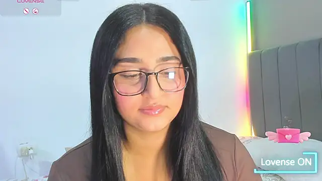 Snapshot of Curvy_sweet chatting on 02/27/26, 02:56 Curvy sweet online show from 02/27/26, 02:56