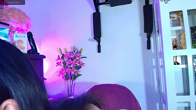 Yiyii online show from 05/14/26, 08:39