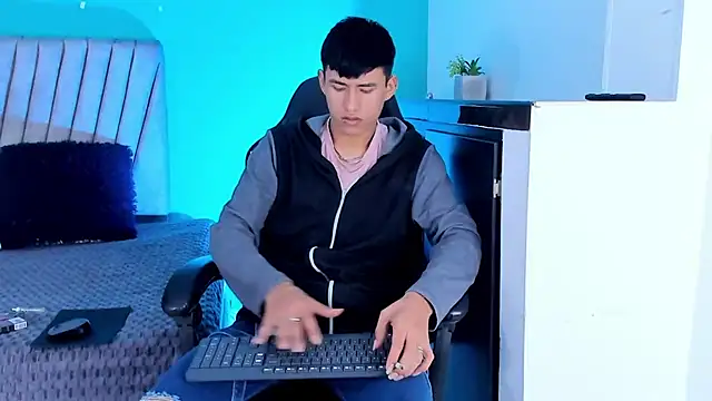 NicolasTorrez online show from 02/24/26, 02:07