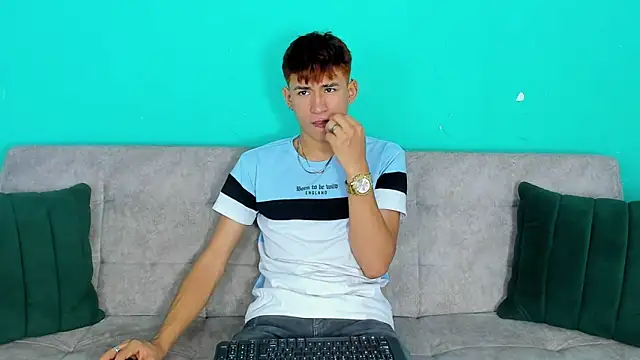 NicolasTorrez online show from 03/05/26, 07:32