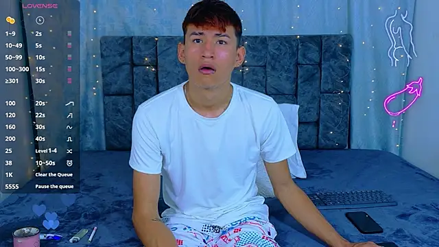 NicolasTorrez online show from 04/09/26, 12:23