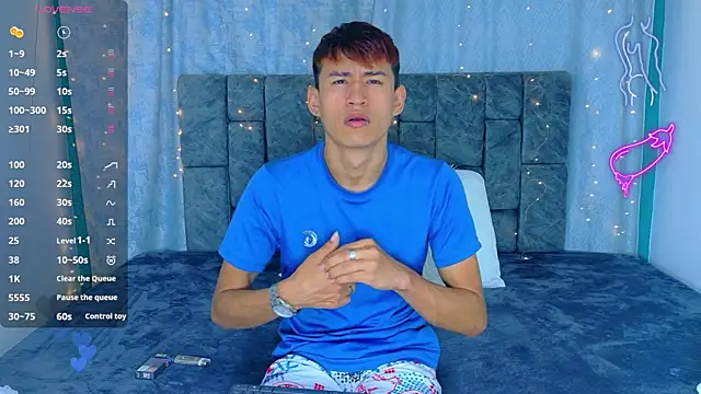 NicolasTorrez online show from 04/16/26, 02:56