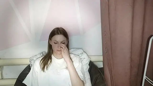 EthylGabak online show from 04/21/26, 03:18