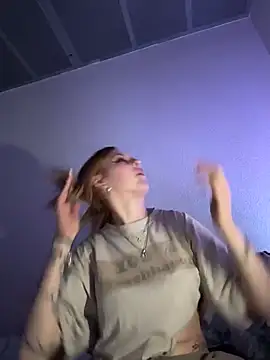 Milli-Kiss online show from 03/23/26, 09:14