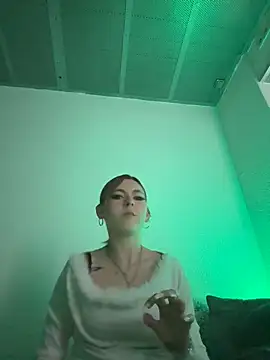 Milli-Kiss online show from 03/17/26, 05:05