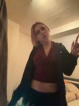 Milli-Kiss online show from 04/16/26, 07:14