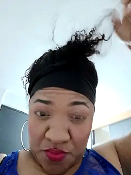 Snapshot of honey-suckle chatting on 02/21/26, 06:15 honey-suckle online show from 02/21/26, 06:15