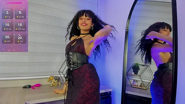 Snapshot of Tamia_25 chatting on 04/30/26, 08:05 Tamia 25 online show from 04/30/26, 08:05
