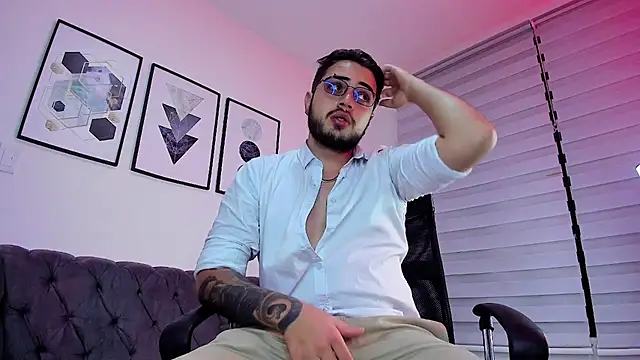 Snapshot of ethan_grace chatting on 02/19/26, 12:24 ethan grace online show from 02/19/26, 12:24