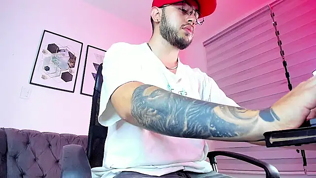 Snapshot of ethan_grace chatting on 02/14/26, 12:16 ethan grace online show from 02/14/26, 12:16