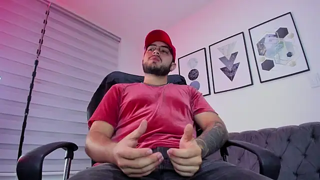 Snapshot of ethan_grace chatting on 02/16/26, 12:15 ethan grace online show from 02/16/26, 12:15