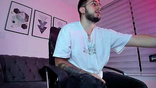 Snapshot of ethan_grace chatting on 02/23/26, 11:55 ethan grace online show from 02/23/26, 11:55