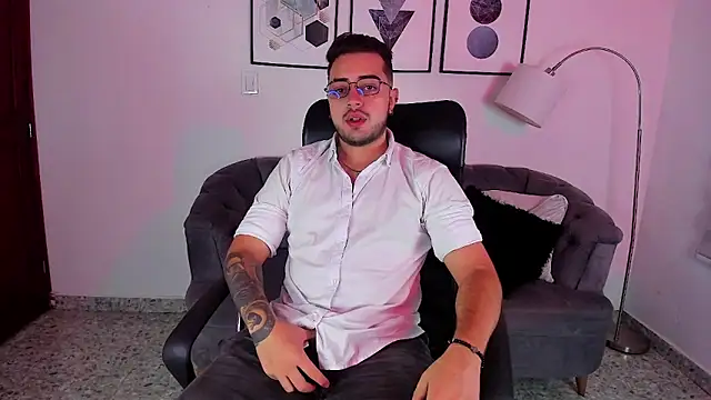 Snapshot of ethan_grace chatting on 02/27/26, 12:05 ethan grace online show from 02/27/26, 12:05