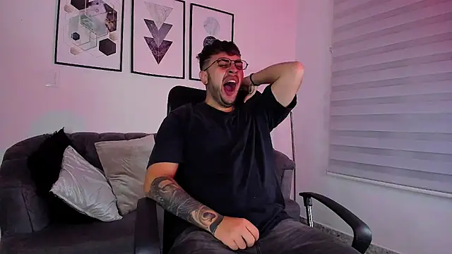 Snapshot of ethan_grace chatting on 02/28/26, 12:16 ethan grace online show from 02/28/26, 12:16