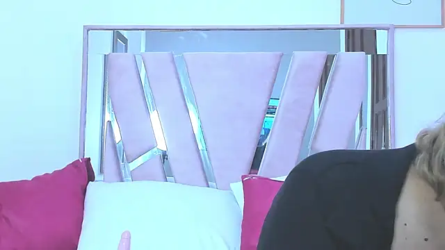 DariaLuca online show from 03/27/26, 11:44