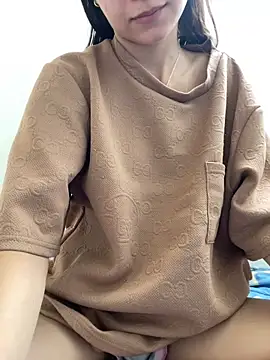 candy deluxe online show from 04/10/26, 08:49