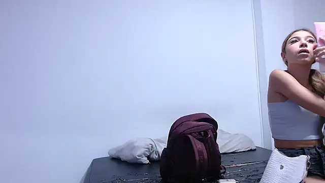 Angelina fiory online show from 03/31/26, 12:07