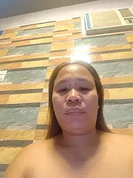 squirtshantal online show from 10/22/25, 08:14