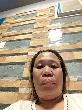 squirtshantal online show from 04/15/26, 07:58