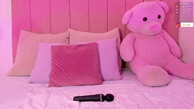 Snapshot of ween_sheng_ chatting on 04/01/26, 01:41 ween sheng online show from 04/01/26, 01:41