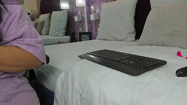 arianna sweeg online show from 02/20/26, 04:53