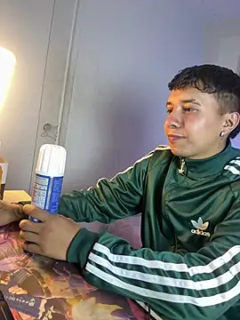 Snapshot of Jhony_rayder chatting on 02/25/26, 01:17 Jhony rayder online show from 02/25/26, 01:17