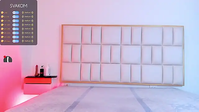 Snapshot of Violetta-foxx chatting on 02/16/26, 07:23 Violetta-foxx online show from 02/16/26, 07:23