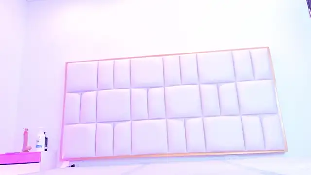 Snapshot of Violetta-foxx chatting on 03/02/26, 07:32 Violetta-foxx online show from 03/02/26, 07:32