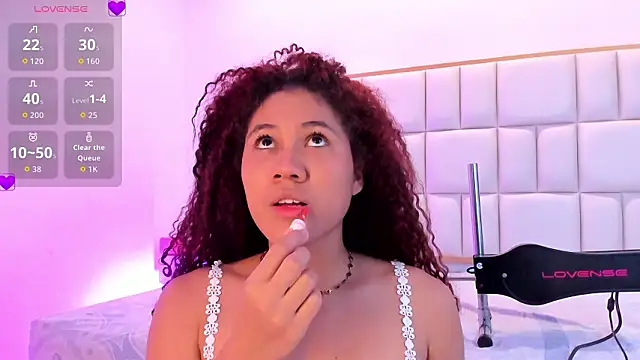 Violetta-foxx online show from 03/10/26, 07:51