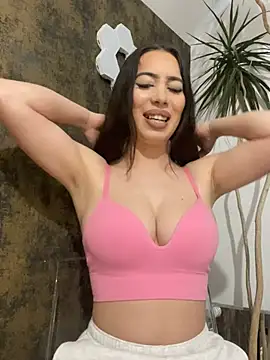 I amSis online show from 04/08/26, 11:22