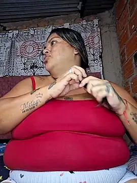 Snapshot of Juli_Powl chatting on 03/20/26, 03:51 Juli Powl online show from 03/20/26, 03:51