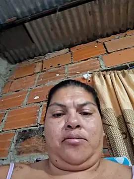 Snapshot of Juli_Powl chatting on 06/08/26, 01:11 Juli Powl online show from 06/08/26, 01:11