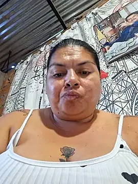 Snapshot of Juli_Powl chatting on 07/10/26, 10:54 Juli Powl online show from 07/10/26, 10:54