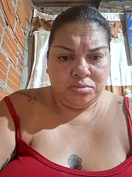 Snapshot of Juli_Powl chatting on 03/23/26, 12:49 Juli Powl online show from 03/23/26, 12:49