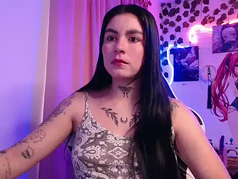 Snapshot of JanineRae chatting on 03/13/26, 07:19 JanineRae online show from 03/13/26, 07:19